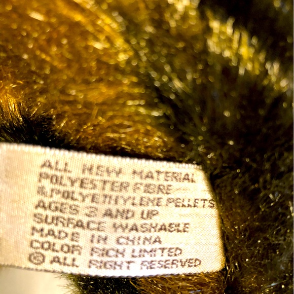 Brown Bear with green bow with gold piping - Picture 5 of 6